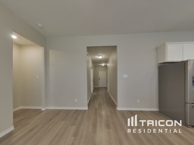 Building Photo - 714 Barbary Ln