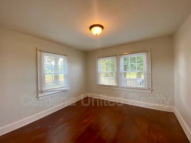 Building Photo - 3901 Plyler Mill Rd