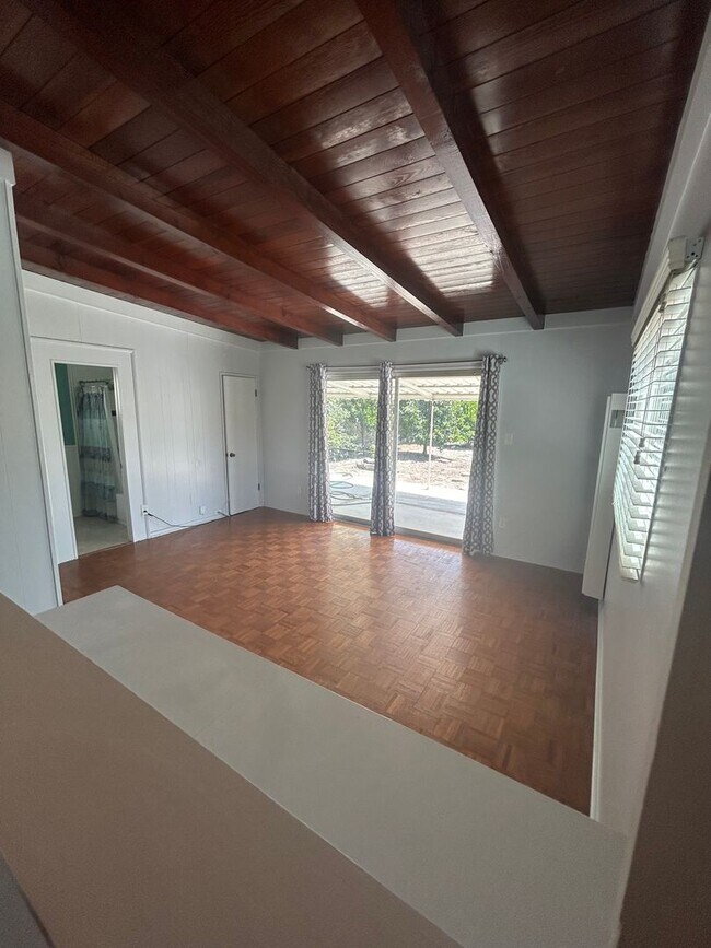 Building Photo - Beautiful Spacious 2Bd/2Bth with Bonus Family Room