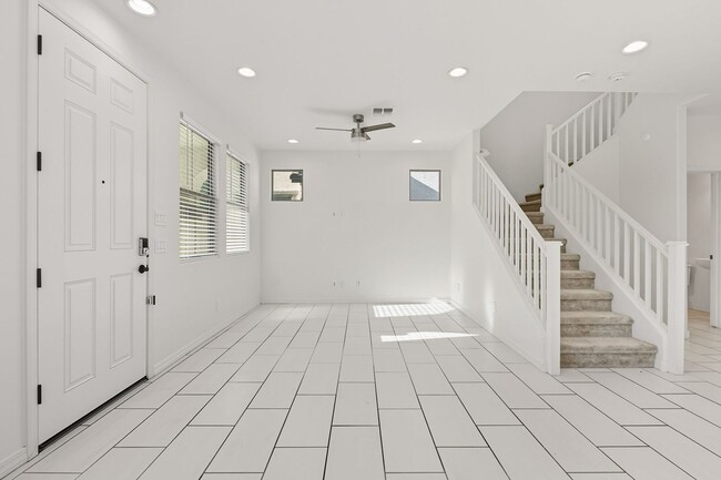 Building Photo - Three Bedrooms! Newer Neighborhood - convenient to 202!