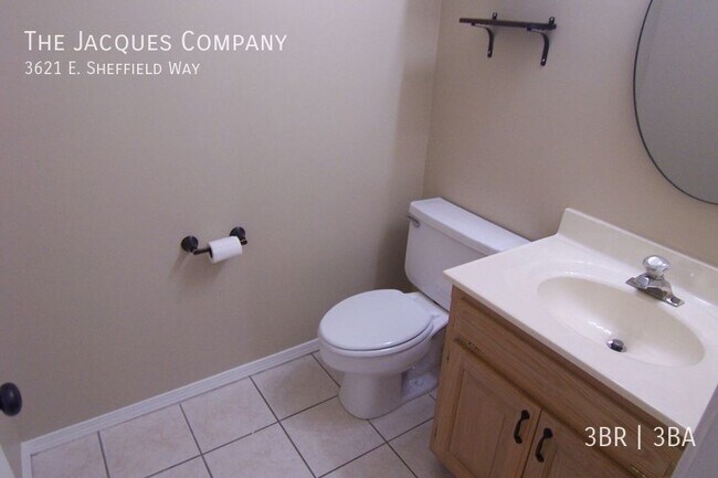 Building Photo - 3621 E Sheffield Way