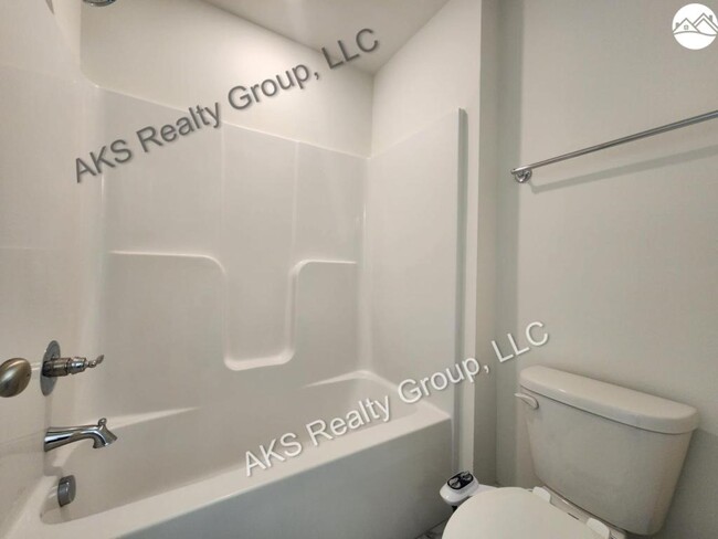 Building Photo - 838 Griffin Park Cir