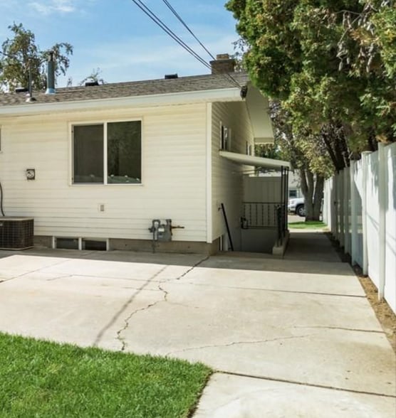 Building Photo - 315 Jackson St