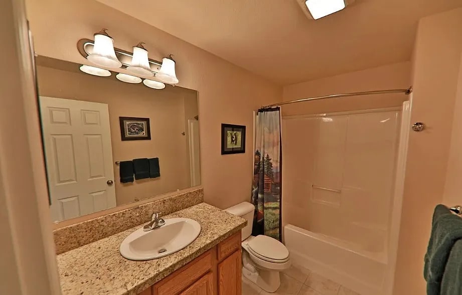 Building Photo - 1009 Forrest Dr