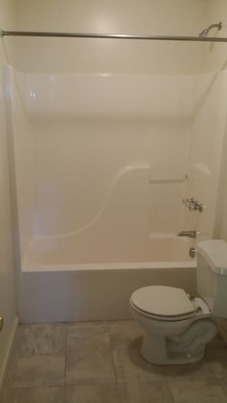 Building Photo - 346 Railroad Ave