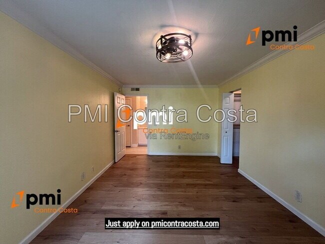 Building Photo - 460 N Civic Dr