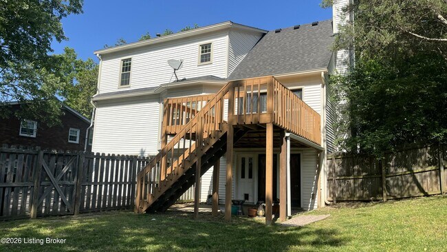 Building Photo - 402 Trinity Hills Ln