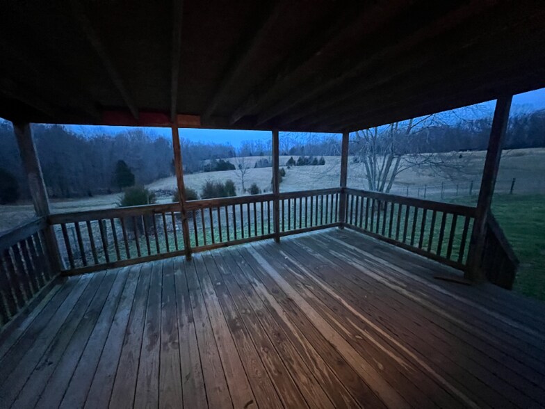 Primary Photo - 750 Coaling Rd