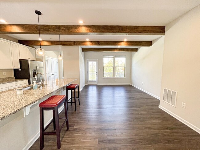 Building Photo - 10132 Dorsey Ln