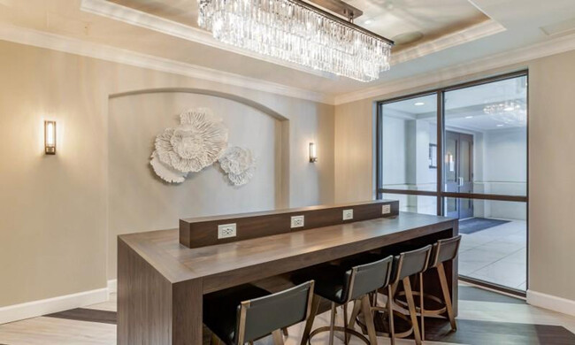 Building Photo - 4550 Cherry Creek S Dr