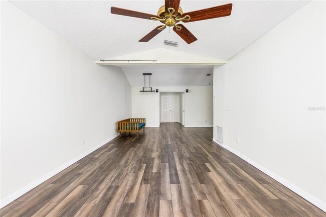 Building Photo - 520 Via Verona Ln