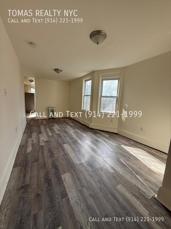 Building Photo - 153 Stanley Ave