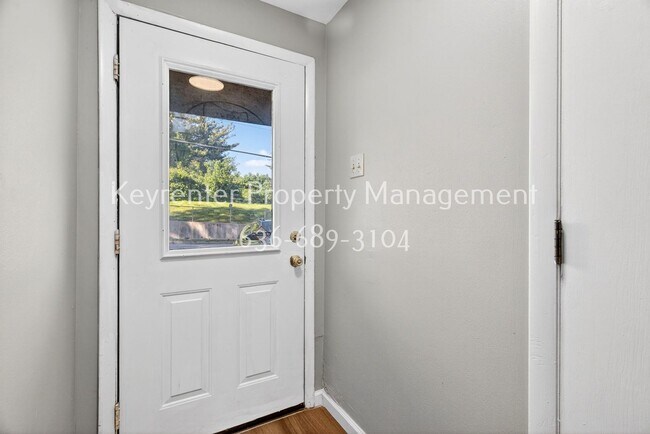 Building Photo - 3313 Droste Rd