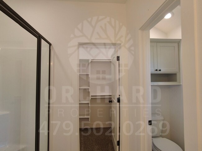 Building Photo - Siloam Springs- Single-Family Home- Beauti...
