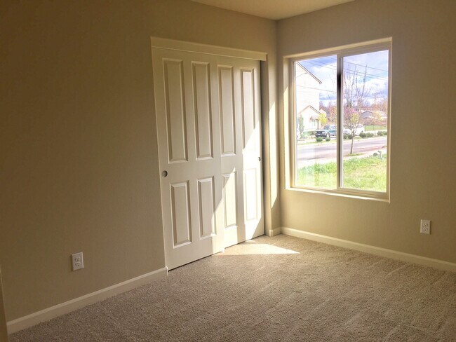 Building Photo - Brand New 3BD Ranch Home in Desirable Batt...