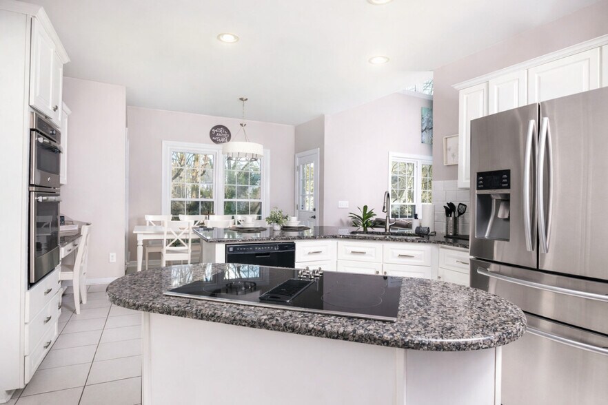 Building Photo - 10315 Rougemont Ln