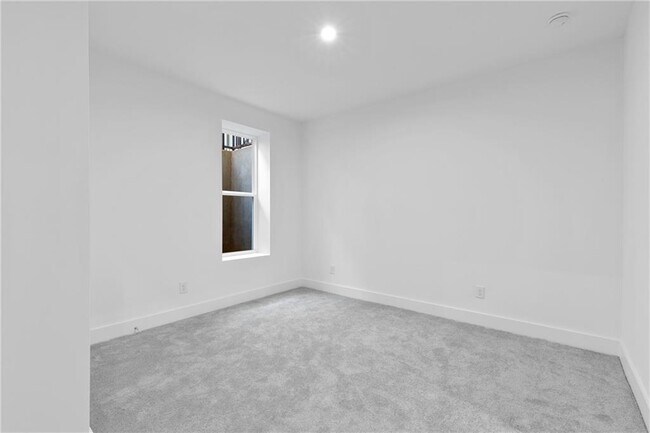 Building Photo - 515 Motivation Cir NW