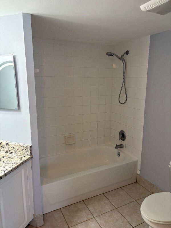 Building Photo - 900 Crestwood Ct S