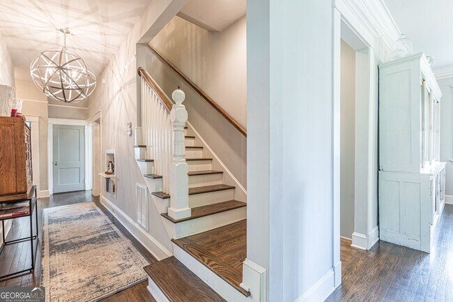 Building Photo - 1878 Cambridge Ave