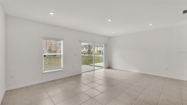 Building Photo - 3857 Academia Ave
