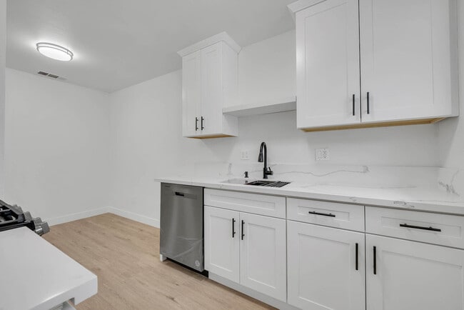 Building Photo - 9678 Lake Natoma Dr