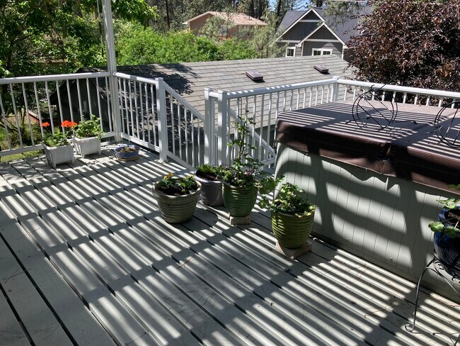 Building Photo - 10721 N Nelson Rd