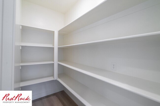 Building Photo - Comfort, Space & Style with a 3-Car Garage Small Dog Friendly!