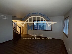 Building Photo - W170S7397 Parkland Dr