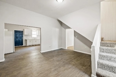 Building Photo - 3100 S Mulberry St