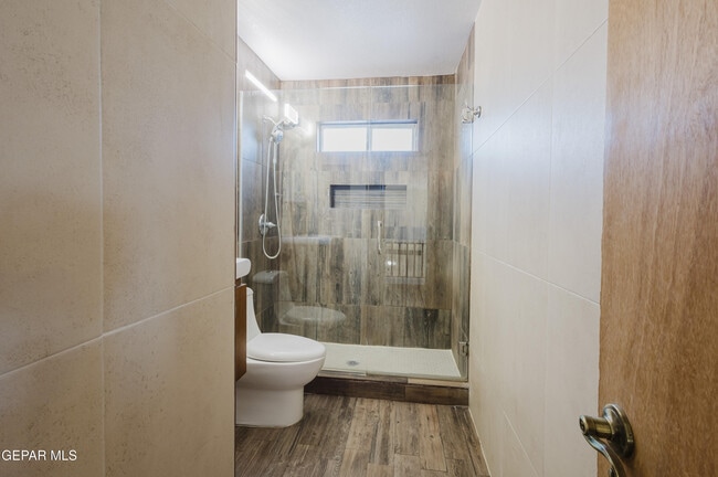 Building Photo - 3733 Tierra Campa Dr