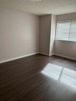 Building Photo - 15000 SW Farmington Rd