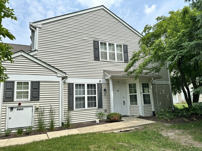 Primary Photo - 2212 Waterleaf Ct