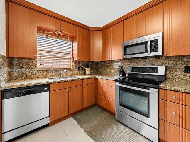 Building Photo - 2210 N 57th Way