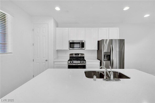Building Photo - 11656 Bearpaw Meadow Ave