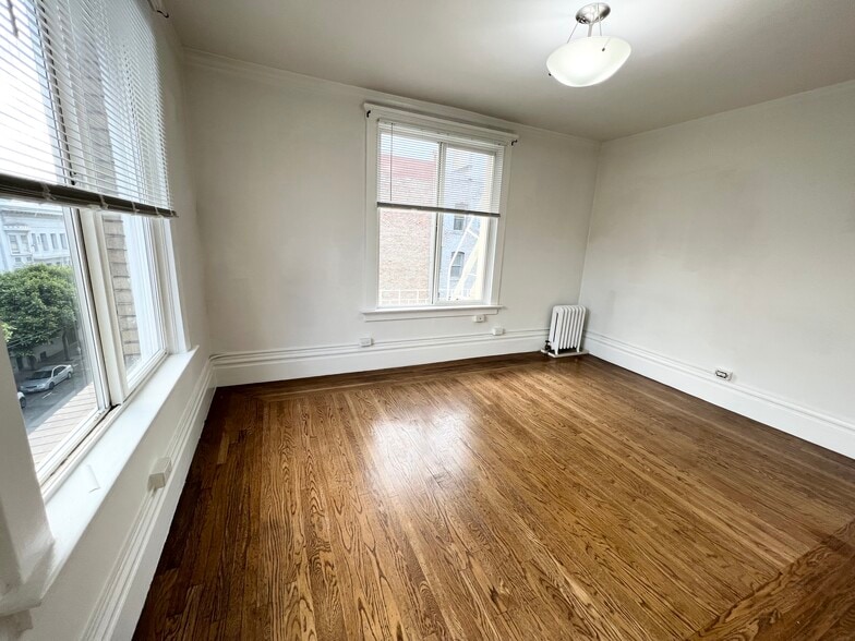 Building Photo - 711 Leavenworth St