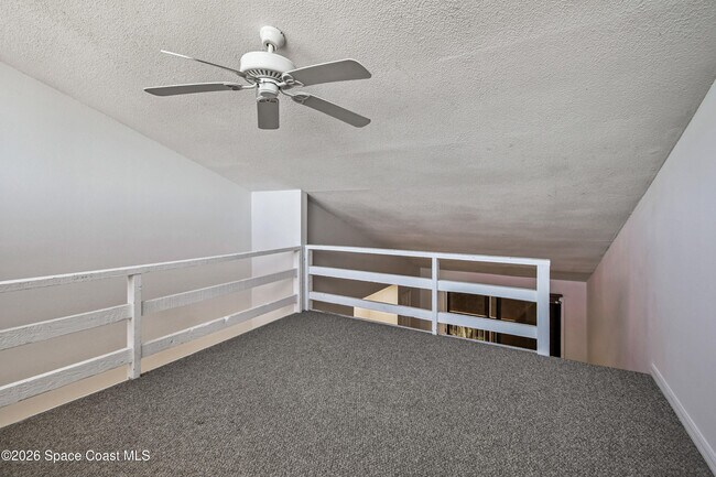 Building Photo - 3687 Royal Oak Dr