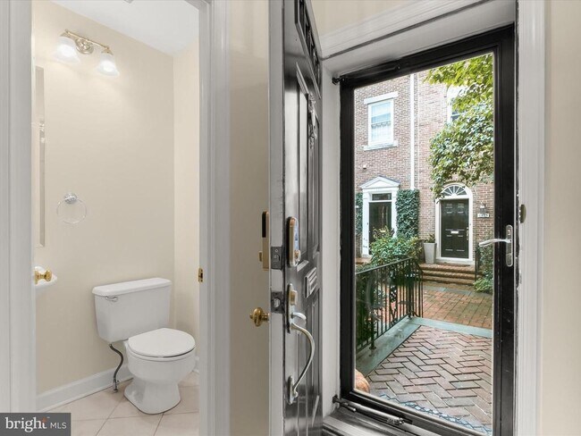 Primary Photo - 4424 Westover Pl NW