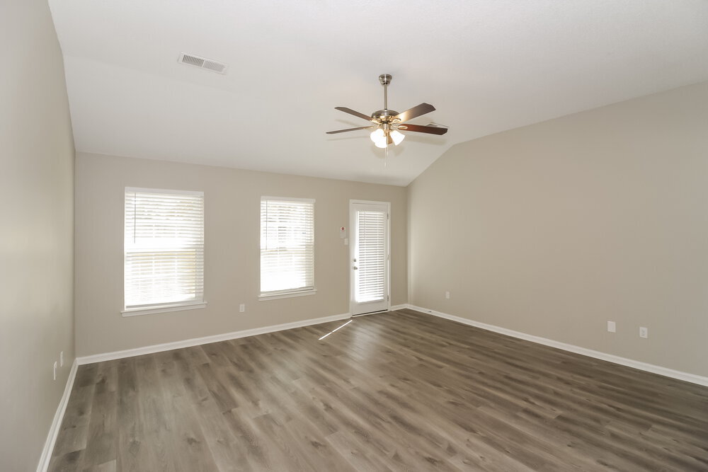 Building Photo - 9831 Riggan Dr