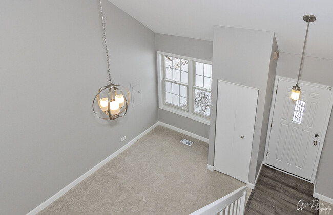 Building Photo - 511 Le Parc Cir