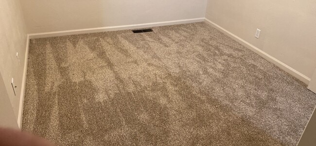 Building Photo - HALF OFF FIRST MONTHS RENT!!