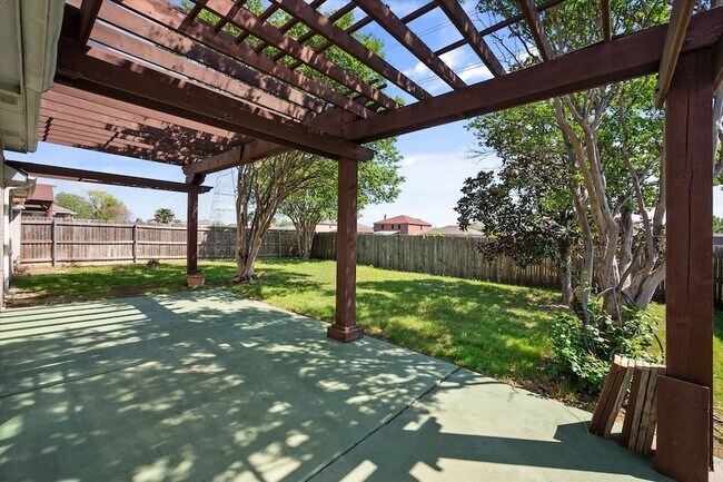 Building Photo - 6705 Terrace Glen Dr