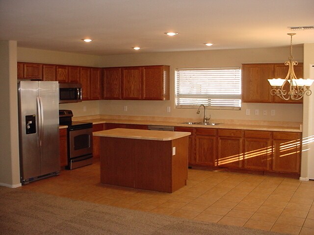 Building Photo - Super clean Rancho El Dorado jewel with new carpet and fresh paint.