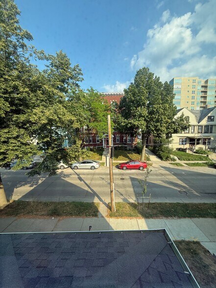 Building Photo - 1839 N Oakland Ave