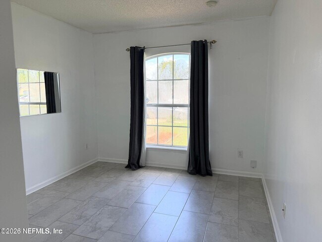Building Photo - 6423 Crimson Leaf Ln