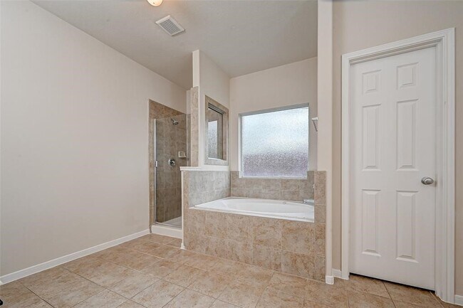 Building Photo - 21587 Tims Harbor Dr