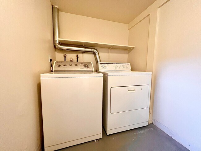 Building Photo - Recently Renovated House With Fenced Back ...