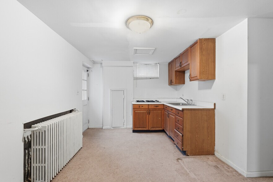 Building Photo - 11 Oakdale Mnr