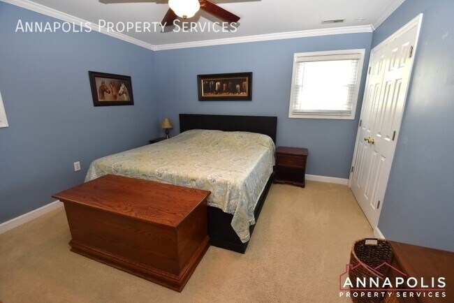 Building Photo - 957 Highpoint Dr