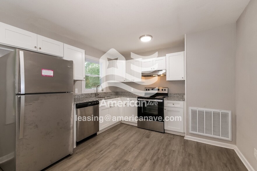 Building Photo - 11500 W 69th Terrace