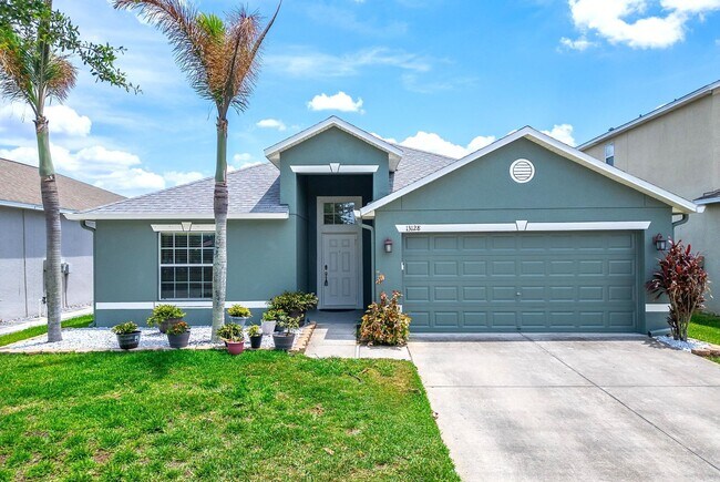Building Photo - 13128 Royal Pines Ave